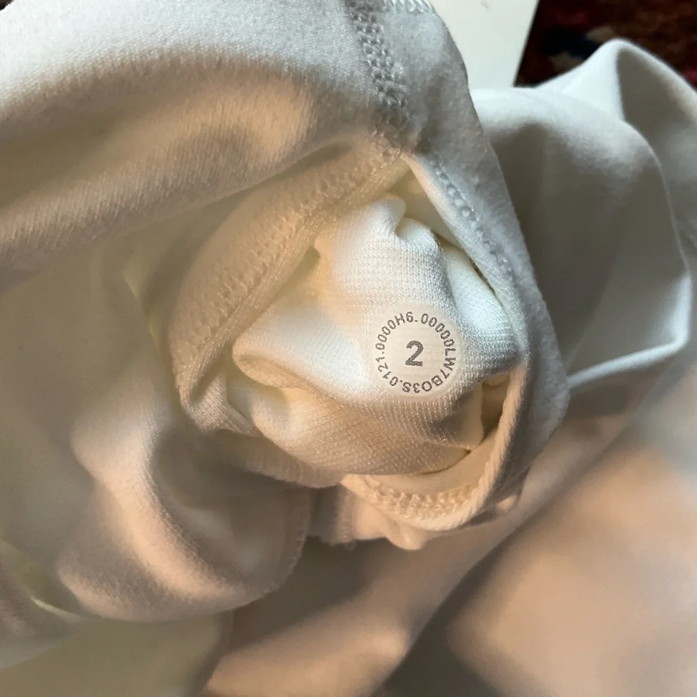 NWT‎ Lululemon Align HR Short 8